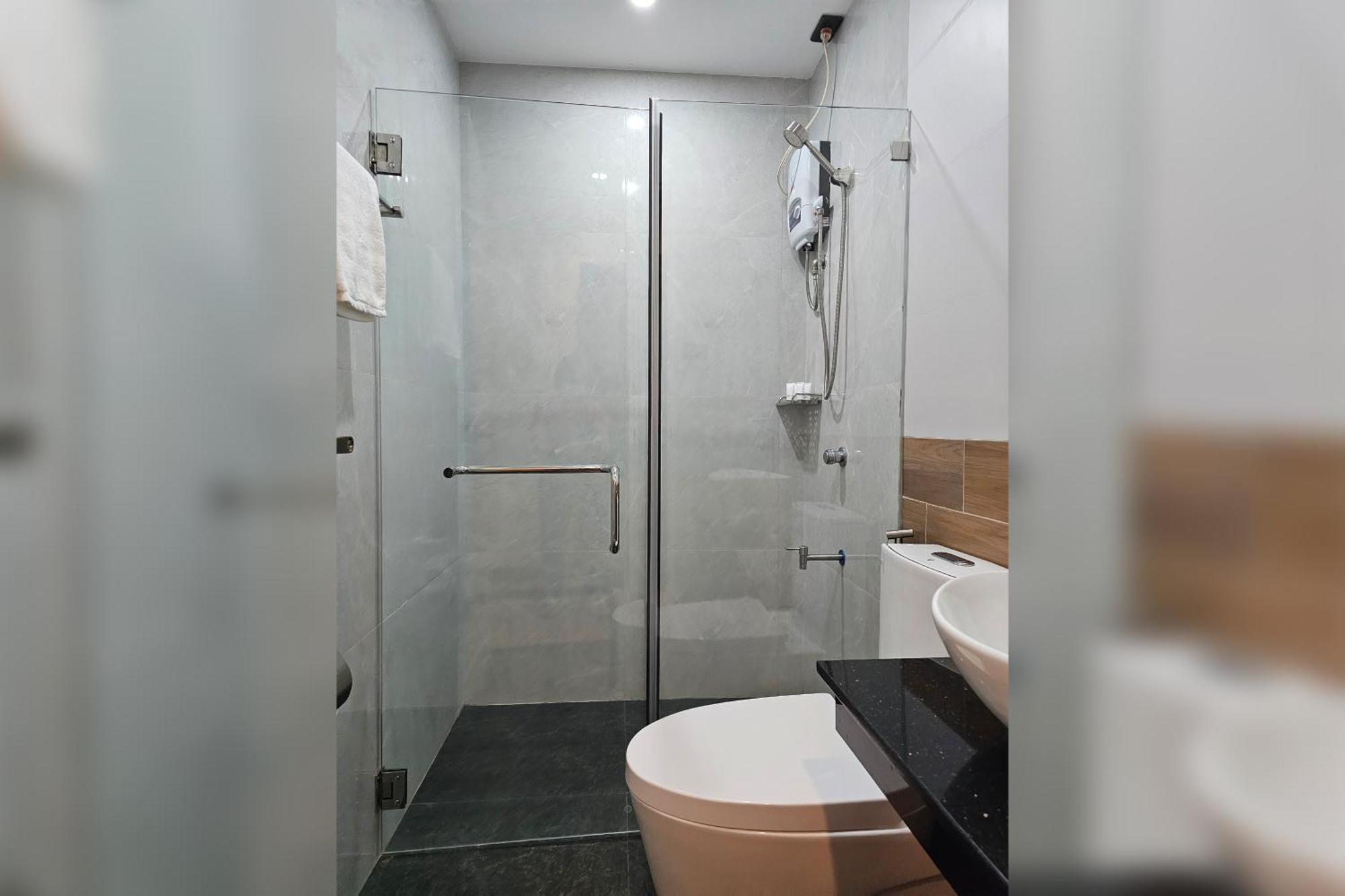 Blue Harbor Hotel Calapan Luaran gambar